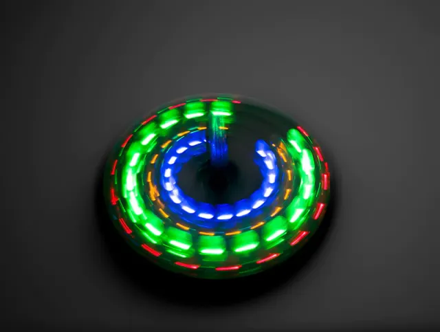 (DIY) Gør det selv loddesæt lysende snurretop / spinner